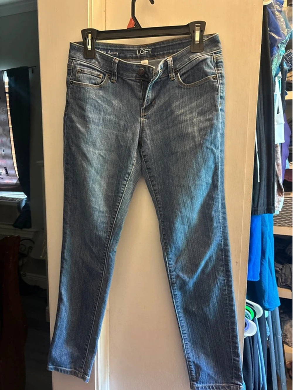 Loft size 4, petite modern skinny jeans